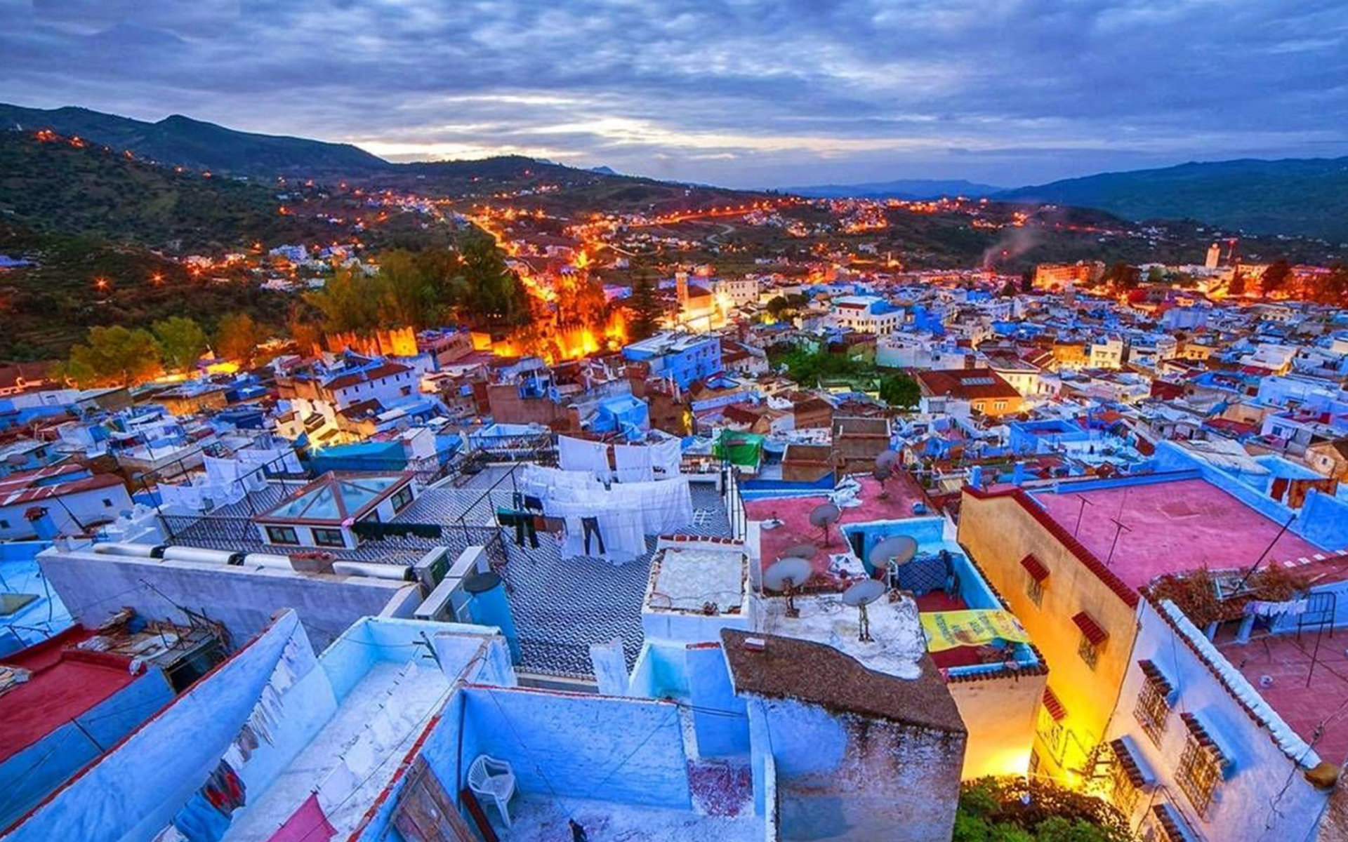 Tour privado de 12 días desde Casablanca a Chefchaouen a través de Marrakech